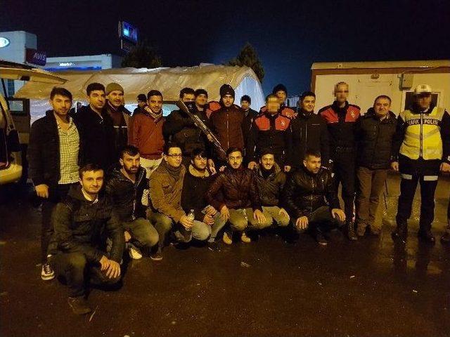 &Uuml;niversiteleri Gen&ccedil;lerden Polise Sıcak &Ccedil;orba 1