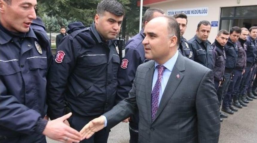 Vali G&uuml;naydın&rsquo;dan Polise Destek Ziyareti