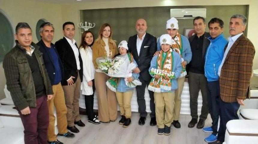 Başkan &Ccedil;avuşoğlu &Ouml;zel &Ouml;ğrencileri Konuk Etti