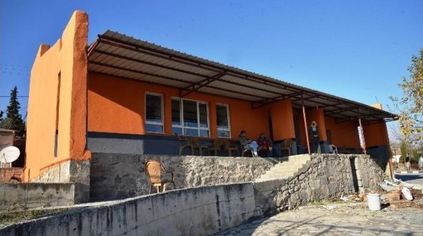 Yağcılar&rsquo;ın Sosyal Tesisi Yenilendi