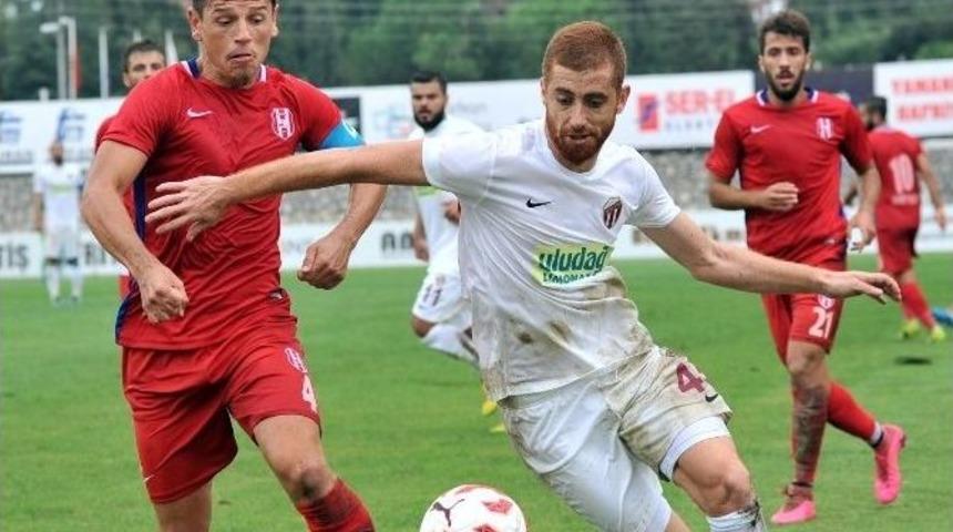 İneg&ouml;lspor&rsquo;da 4 Oyuncu İle Yollar Ayrıldı