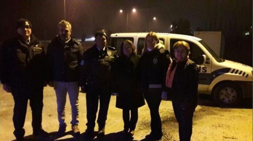 Şehit Aileleri&rsquo;nden G&ouml;revi Başındaki Polislere Ziyaret