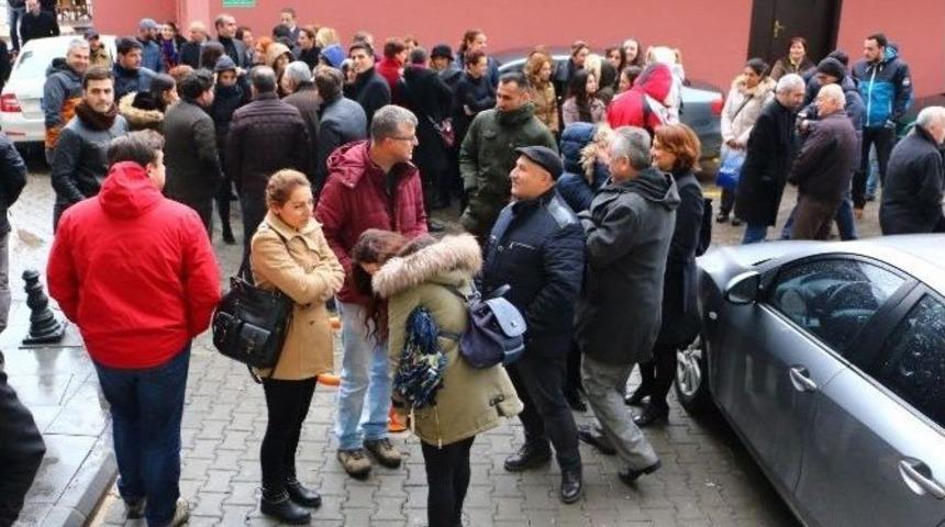 Belediye Başkanı Yangın İhbarında Bulunup Kameradan İzledi