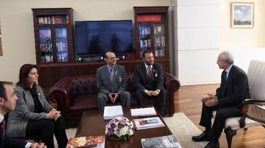 Kılı&ccedil;daroğlu, Gaziler Ve Şehit Aileleri Vakfı Başkanı H&uuml;y&uuml;k&rsquo;&uuml; Kabul Etti