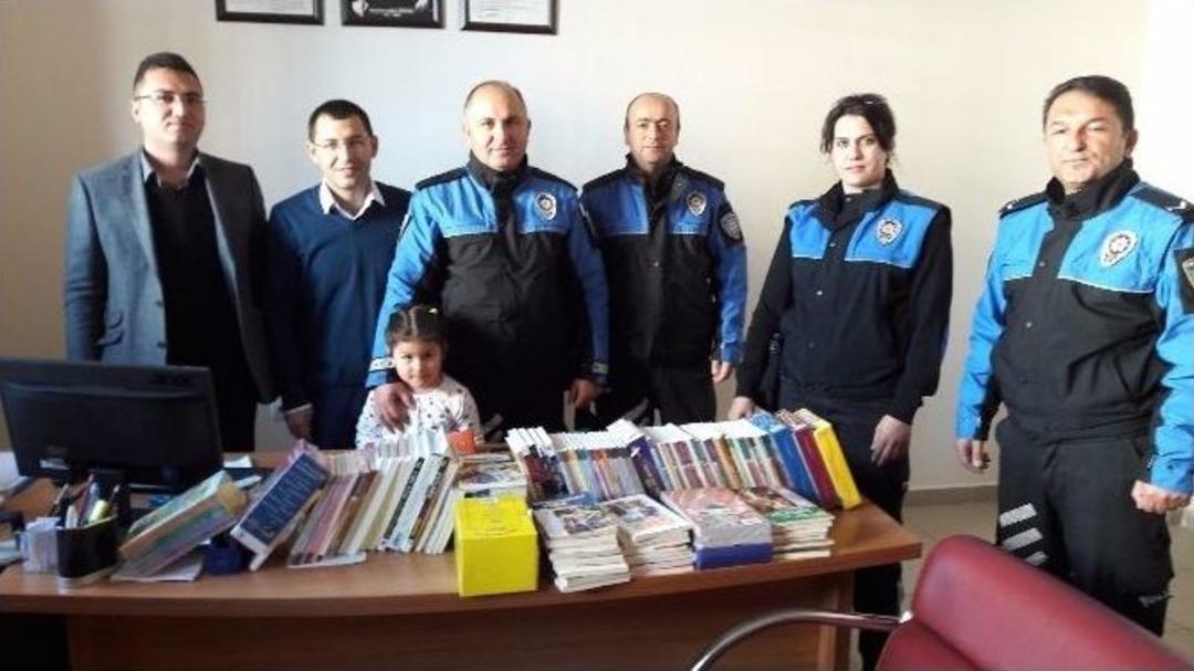 Tdp&rsquo;den 10 Okula Kitap Yardımı