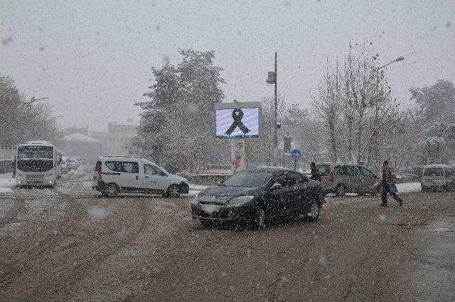 Muş’ta 10 Köy Yolu Ulaşıma Kapandı