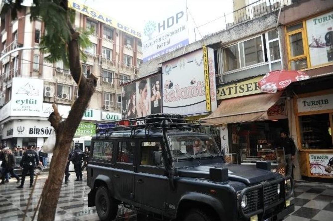 Mersin&rsquo;de Hdp Binalarına Baskın