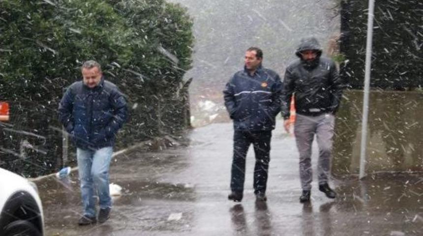 İstanbul'da Kar Yağışı Başladı (2)