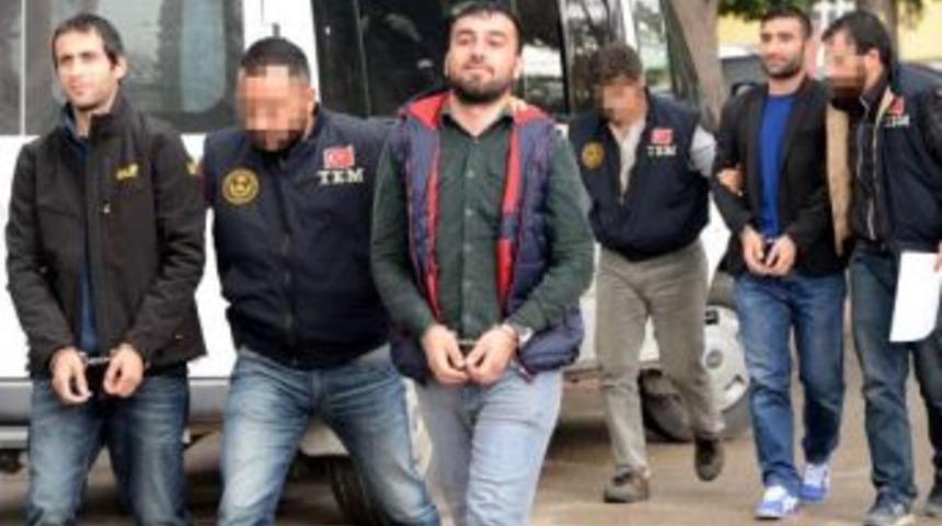 &Uuml;niversitelileri Pkk'ya Kazandırmaya &Ccedil;alışan 3 Kişi Yakalandı