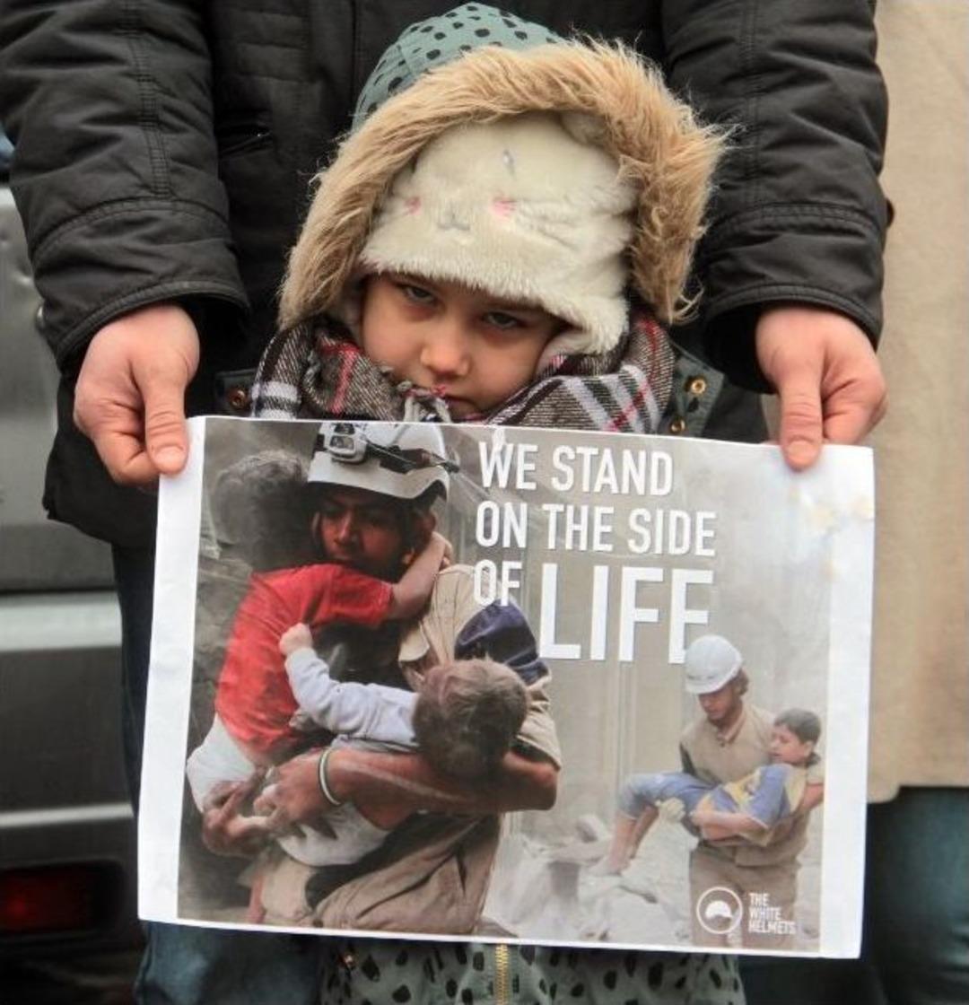 Rusya B&uuml;y&uuml;kel&ccedil;iliği &Ouml;n&uuml;nde Halep Protestosu