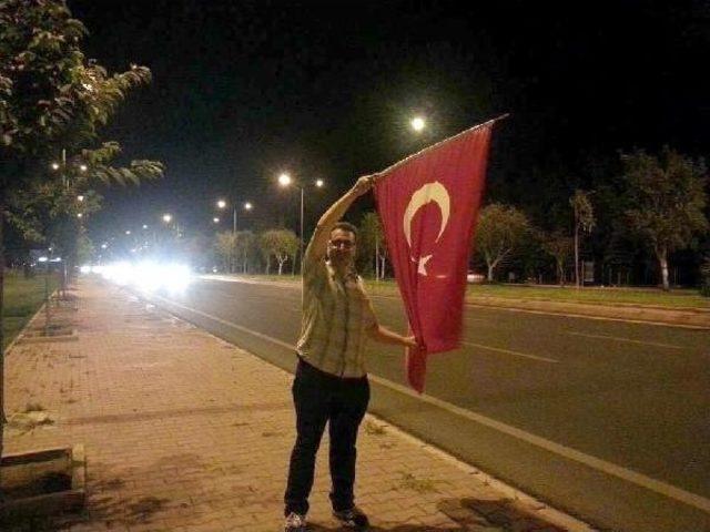 İşte Prof. Dr. Halit Canatan'ı Görevden Aldıran Fotoğraf