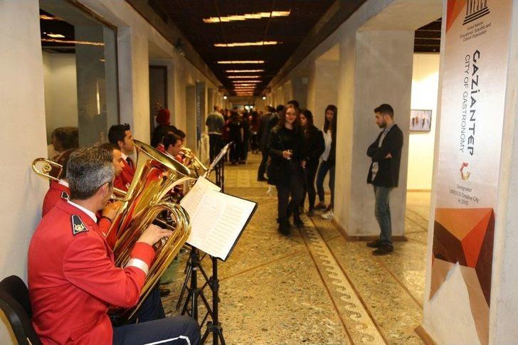 10.durak Anadolu’ya Yolculuk Sergisi Açıldı G5