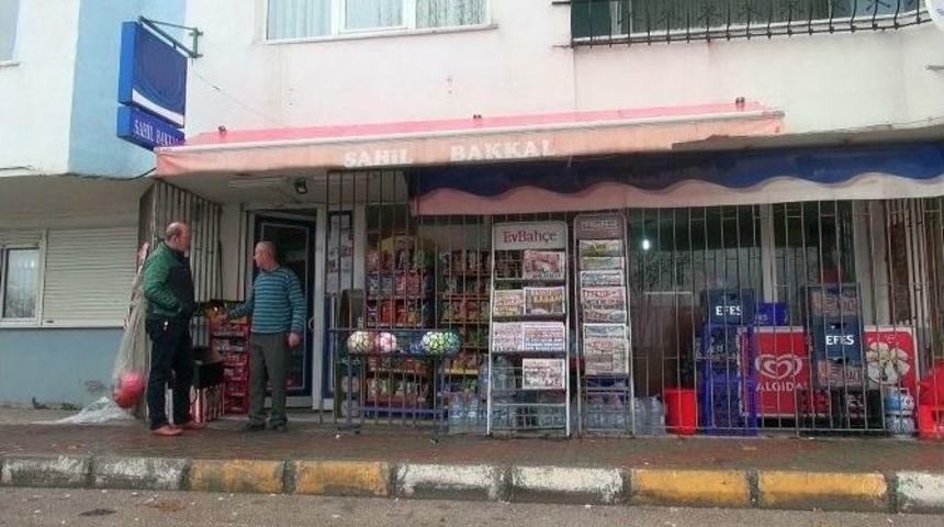 K&ouml;rfez&rsquo;de Bakkaldan 60 Bin Tl&rsquo;lik Soygun