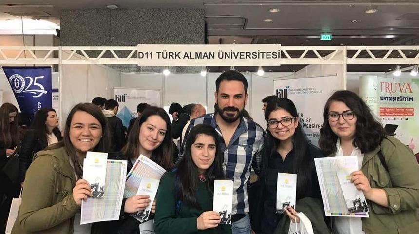 İstanbul’da Dicle Üniversitesi Rüzgarı Esti