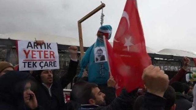 Taraftarlar Şehitler Tepesi nde Buluştu 1