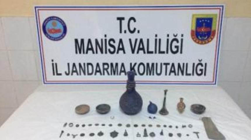 Manisa'da Tarihi Eser Kaçakçılığına 2 Gözaltı