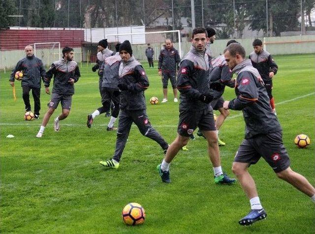 Adanaspor’da Kayserispor Hazırlıkları Sürüyor