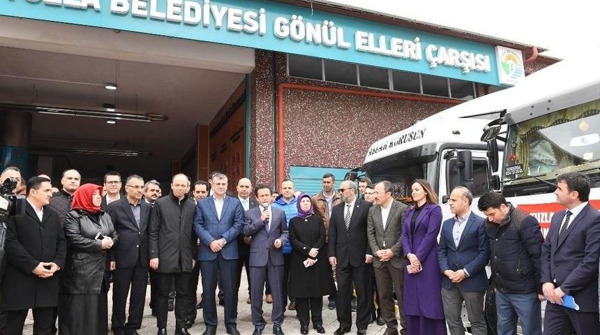 Tuzla Belediyesinden Van&rsquo;ın Saray Ve &Ouml;zalp İl&ccedil;elerine &ldquo;kardeşlik K&ouml;pr&uuml;s&uuml;&rdquo;