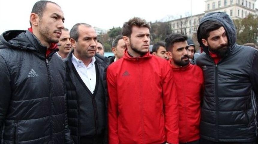 Babasını Ter&ouml;r Saldırısında Kaybeden Umut Bulut, Beşiktaş&rsquo;taki Saldırıyı Unutmadı
