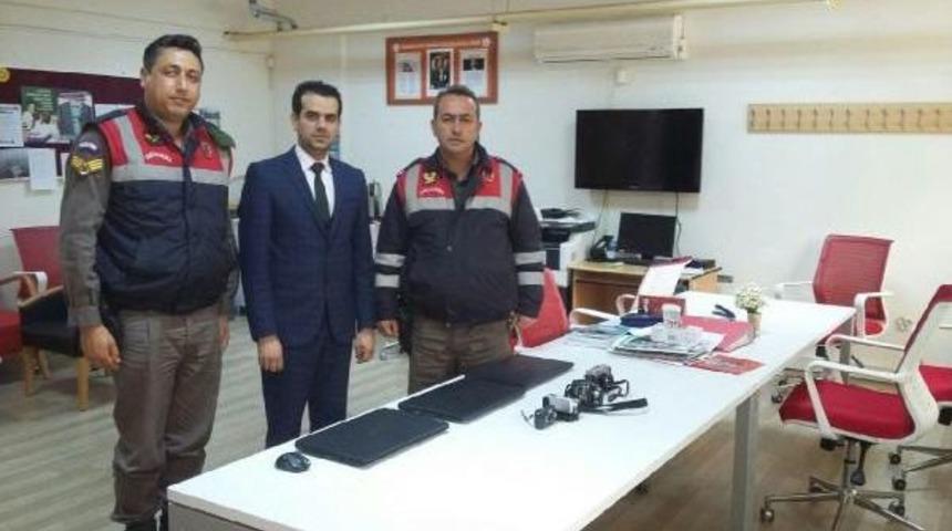 Denetim Noktasındaki Araca Çarpınca Yakalandı (2)