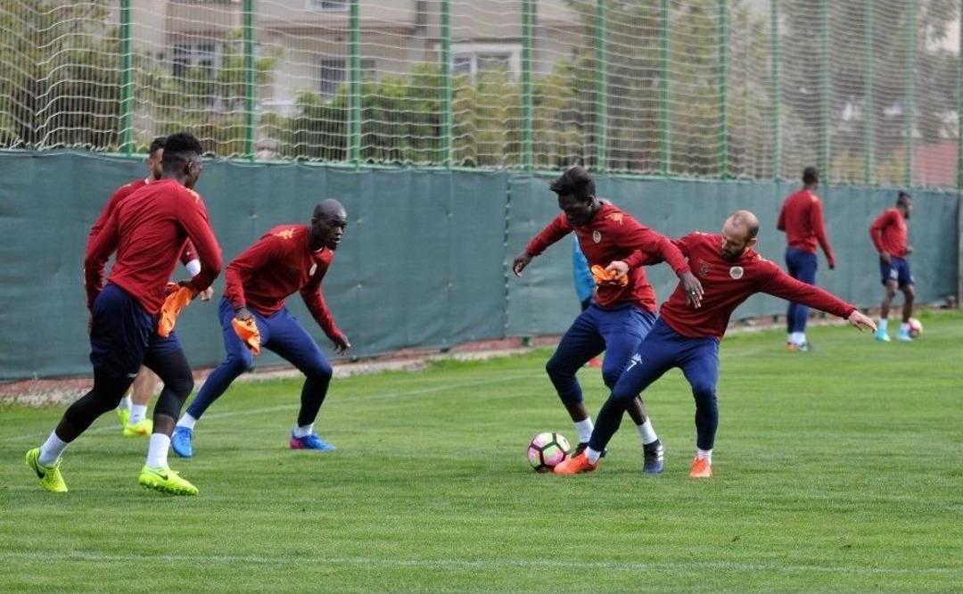 Aytemiz Alanyaspor&rsquo;dan Eymen Bebeğe Destek &Ccedil;ağrısı