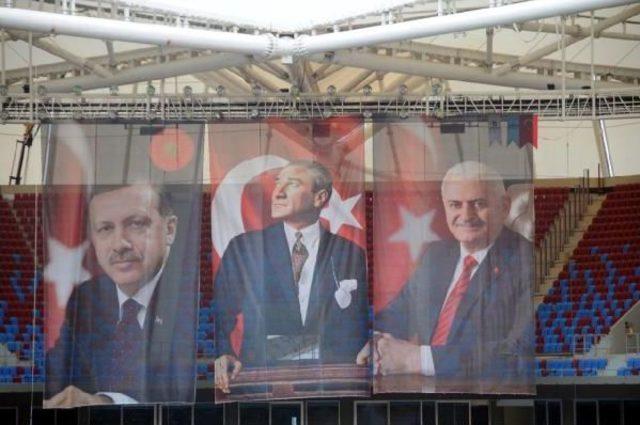 Bakan Kılı&ccedil;, Akyazı Stadı&rsquo;Nda Incelemelerde Bulundu 3