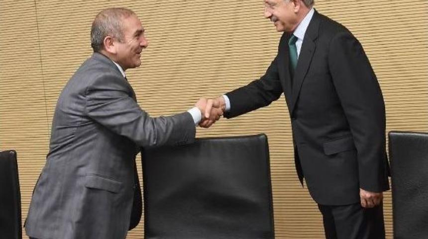 Kılıçdaroğlu, Ardahan İli Damal Dernekler Federasyonu Yöneticileriyle Görüştü