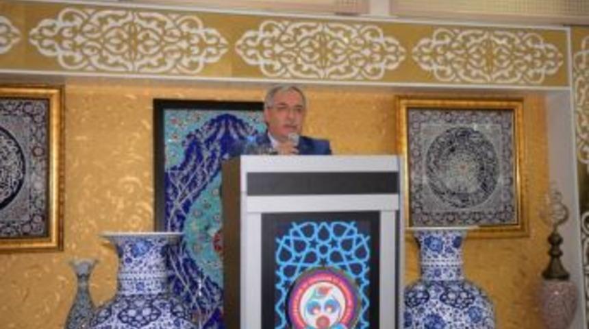 Vali Ahmet H. Nayir: &Ccedil;ini Sekt&ouml;r&uuml;n&uuml; Canlı Tutmalıyız