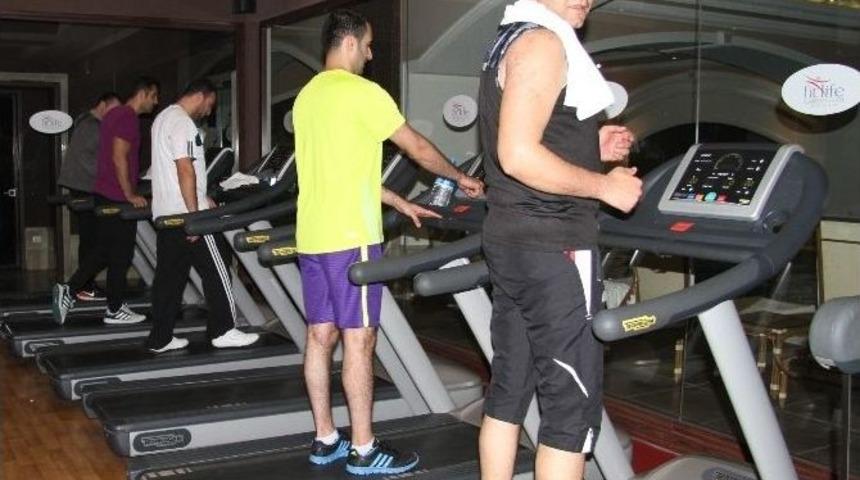 Elit World Van Otel&rsquo;de Spor Ve Havuz Keyfi