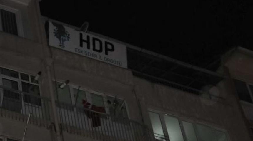 Eskişehir'de Hdp İl Y&ouml;neticisi 7 Kişi G&ouml;zaltında