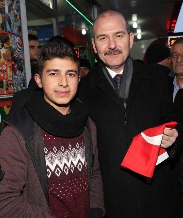 Hakkari’de Bakan Soylu’ya Anlamlı Hediye 2