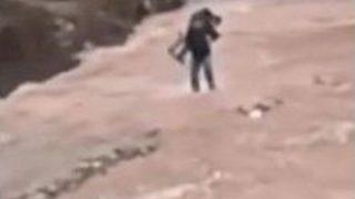 Yükselen Sulardan Böyle Geçtiler