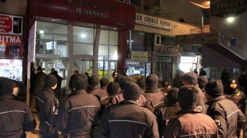Konya’da Hdp İl Binasına Saldırı