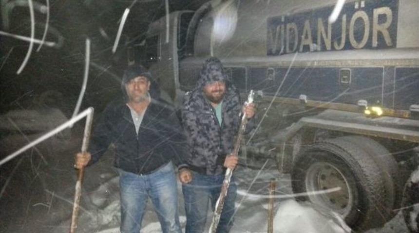 Uludağ&rsquo;da Kar Altında 5 Saatlik Esaret