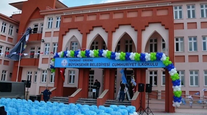 Ergene Cumhuriyet İlkokulu T&ouml;renle Valiliğe Teslim Edildi