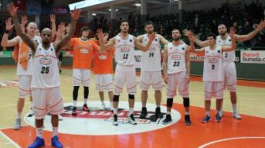 Banvit-Skayliners Frankfurt: 86-71