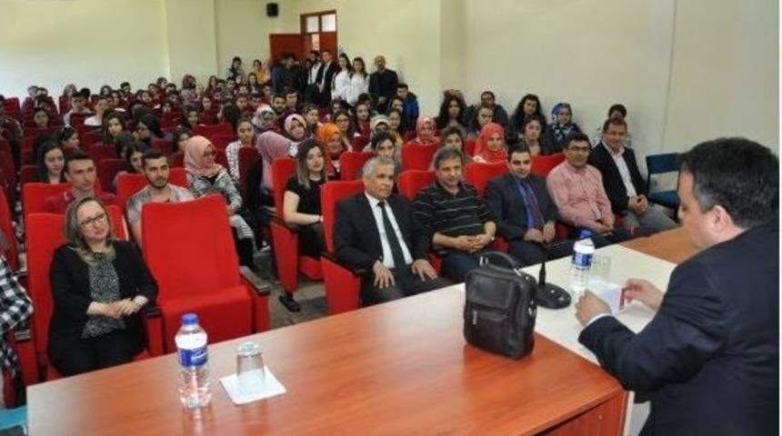 Simav Kaymakamı, Myo &Ouml;ğrencileriyle &rsquo;kariyer G&uuml;nleri&rsquo;nde Buluştu