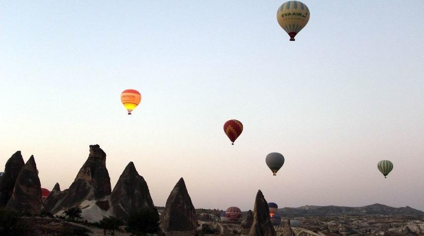 Kapadokya&rsquo;da B&uuml;y&uuml;l&uuml; Yolculuk