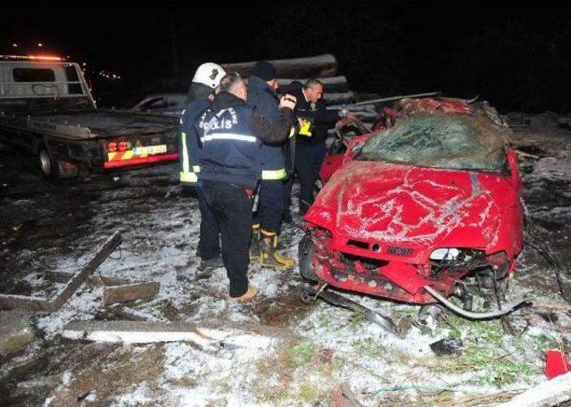 Otomobili Aldıkları Gün Kaza Yaptılar: 3 Öldü