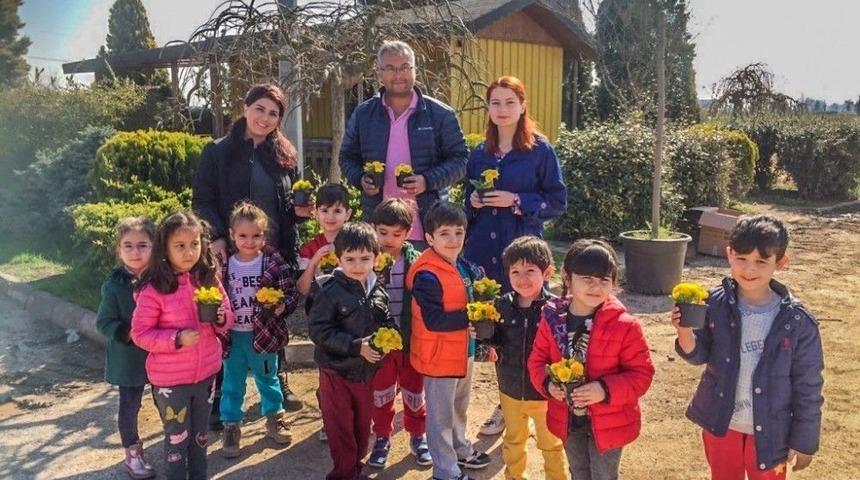 Kullar Fidanlığı Minik &Ccedil;evrecileri Ağırladı