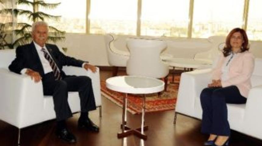 Başkan &Ccedil;er&ccedil;ioğlu&rsquo;ndan Vefa &Ouml;rneği