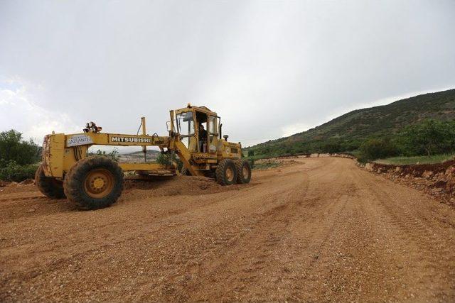 B&uuml;y&uuml;kşehir Şahinbey B&ouml;lgesinde 331 Km Asfalt Yaptı 2