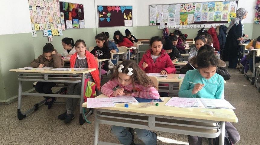 Siyer Yarışması&rsquo;nda Binlerce &Ouml;ğrenci Ter D&ouml;kt&uuml;