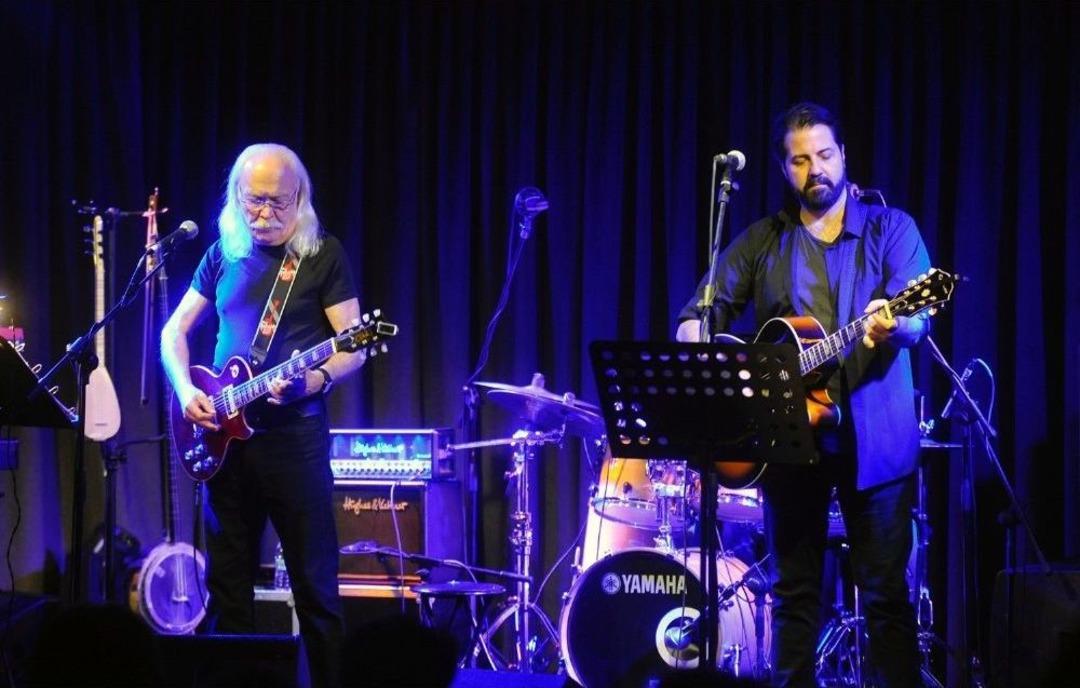 Cahit Berkay Ve Emrah Karaca İle Aksde &rsquo;yetmişler&rsquo; Ruhu