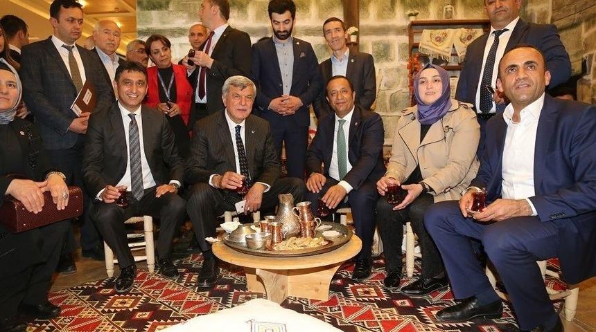 &rsquo;gelenekseli Sergile&rsquo; Sergisi Dilovası&rsquo;nda A&ccedil;ıldı