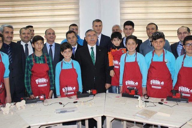 Milli Eğitim Bakanı Yılmaz İnovasyon Merkezini A&ccedil;tı 2