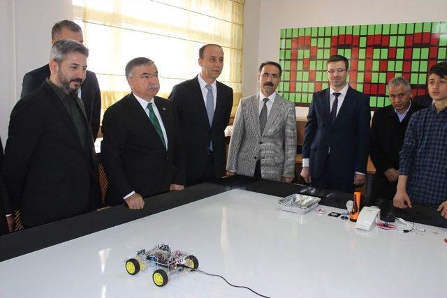 Milli Eğitim Bakanı Yılmaz İnovasyon Merkezini A&ccedil;tı 3