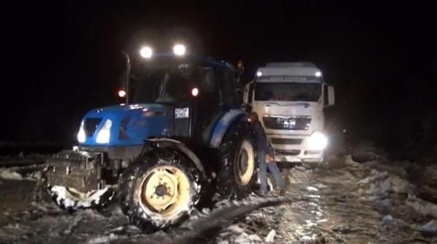 Zonguldak'da Kar Ulaşımı Aksattı