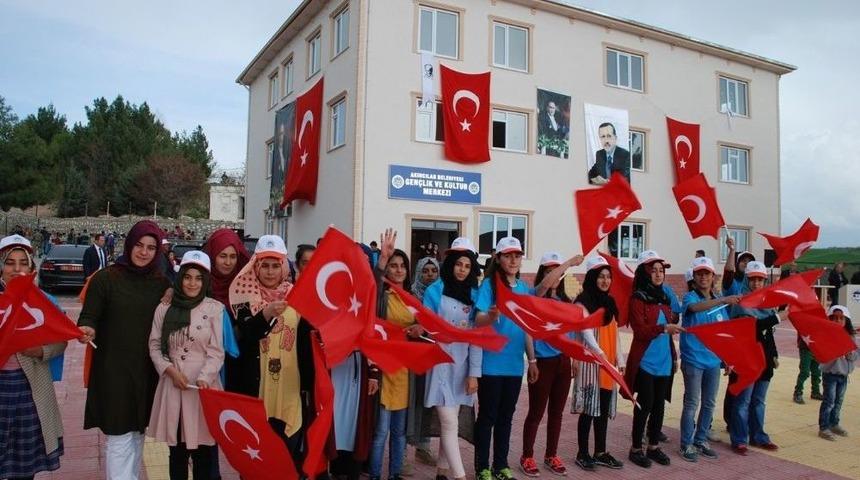Akıncılar Beldesinde Gen&ccedil;lik Ve K&uuml;lt&uuml;r Merkezi A&ccedil;ıldı