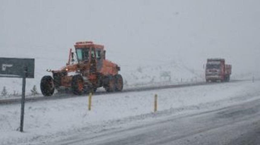 Tokat’ta 139 Köy Yolu Ulaşıma Kapandı